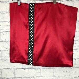 Red Silky Square Pillowcase